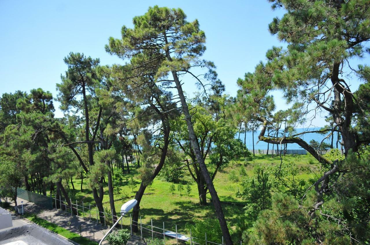 Hotel Horizon Kobuleti Esterno foto