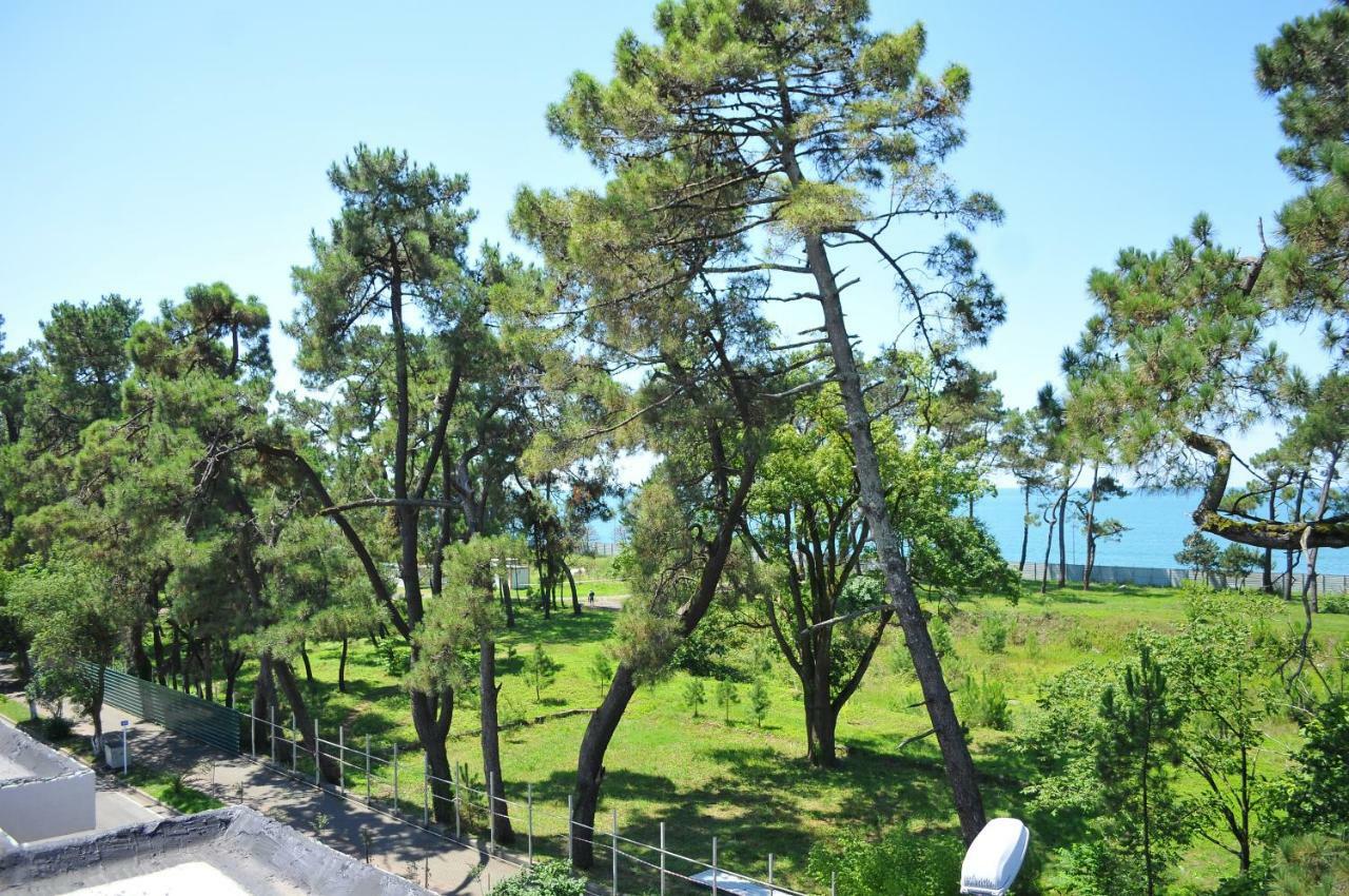 Hotel Horizon Kobuleti Esterno foto