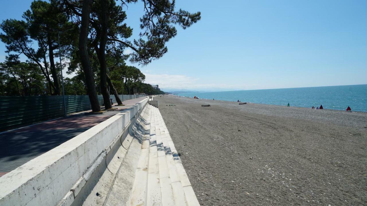 Hotel Horizon Kobuleti Esterno foto