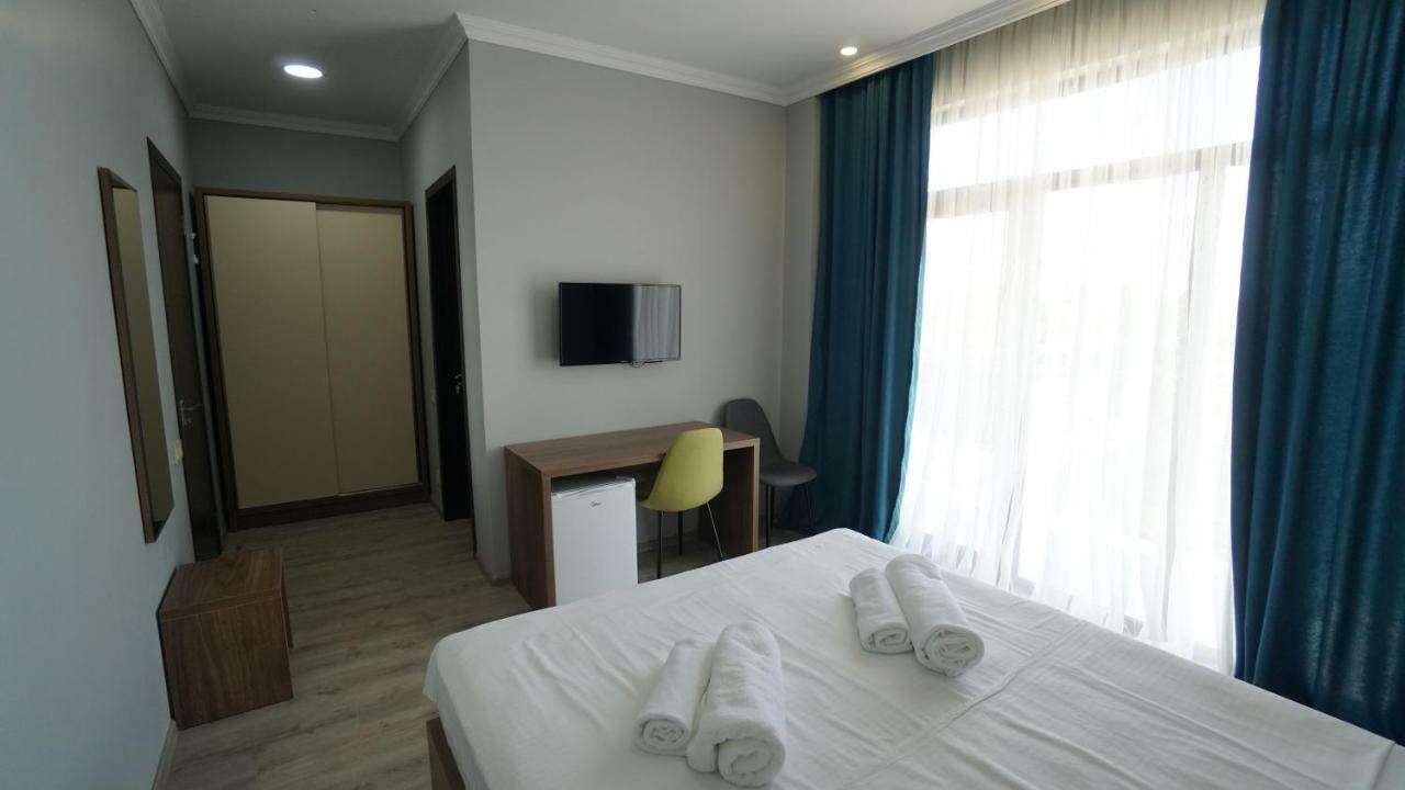 Hotel Horizon Kobuleti Esterno foto